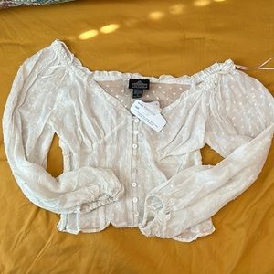 Boutique Angie brand white long puffy sleeve blouse